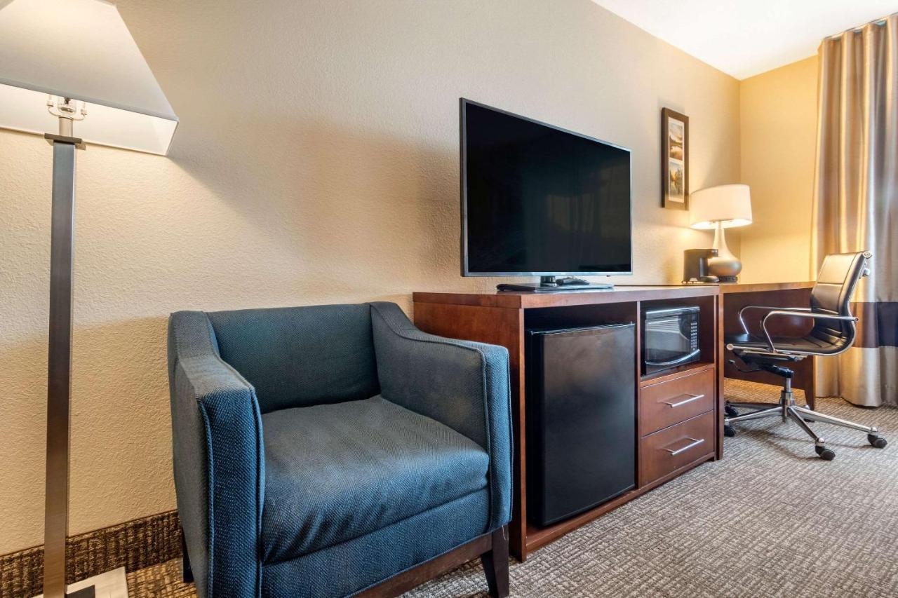 Comfort Inn & Suites South Hill I-85 Ngoại thất bức ảnh